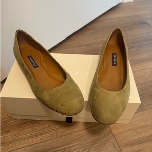 Margaux Women's Green Suede Flats